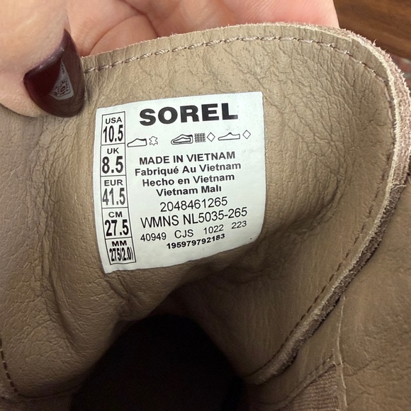 Sorel Women's Joan boot in Taupe Suede - Picture 8 of 15